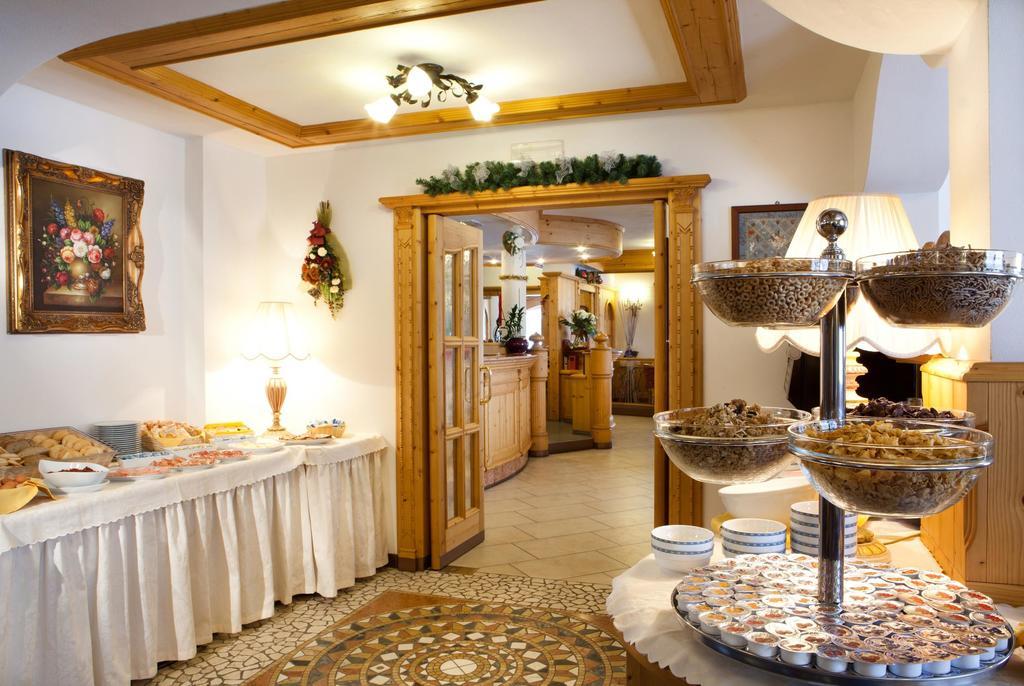 Hotel Garni Laura Arabba Ngoại thất bức ảnh