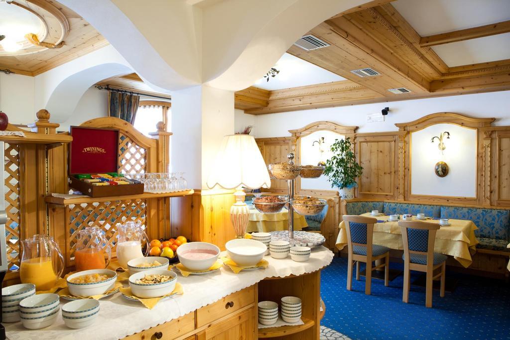 Hotel Garni Laura Arabba Ngoại thất bức ảnh