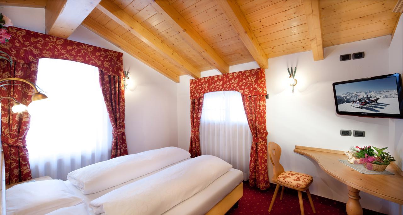 Hotel Garni Laura Arabba Ngoại thất bức ảnh
